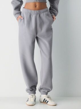 Aritzia Cozy Sweatfleece Mega Jogger Moon Dust Grey
